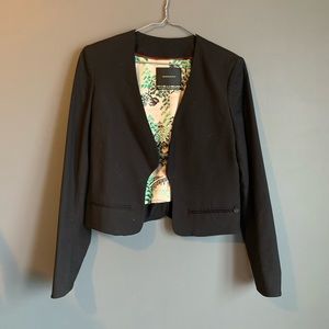 Short cropped blazer